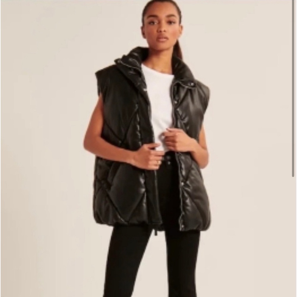Abercrombie long puffer vest